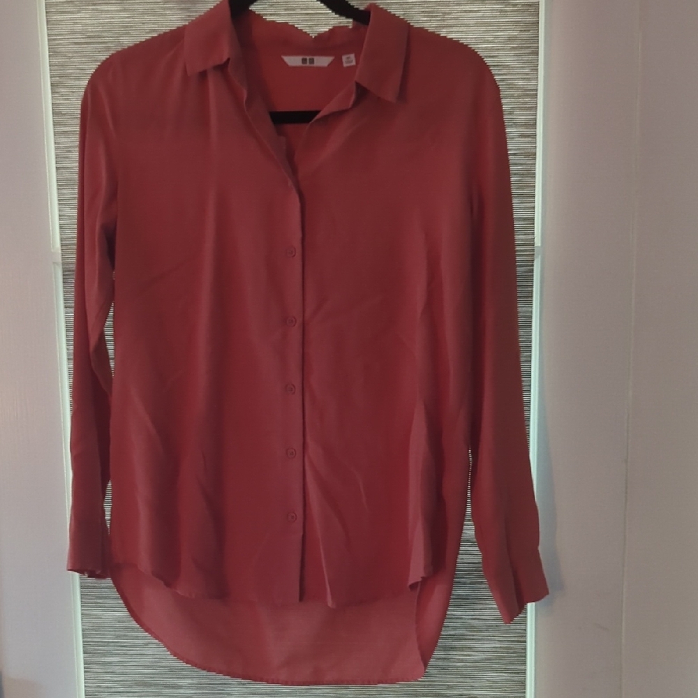 Uniqlo Women's Button Down Shirt in Pumpkin
